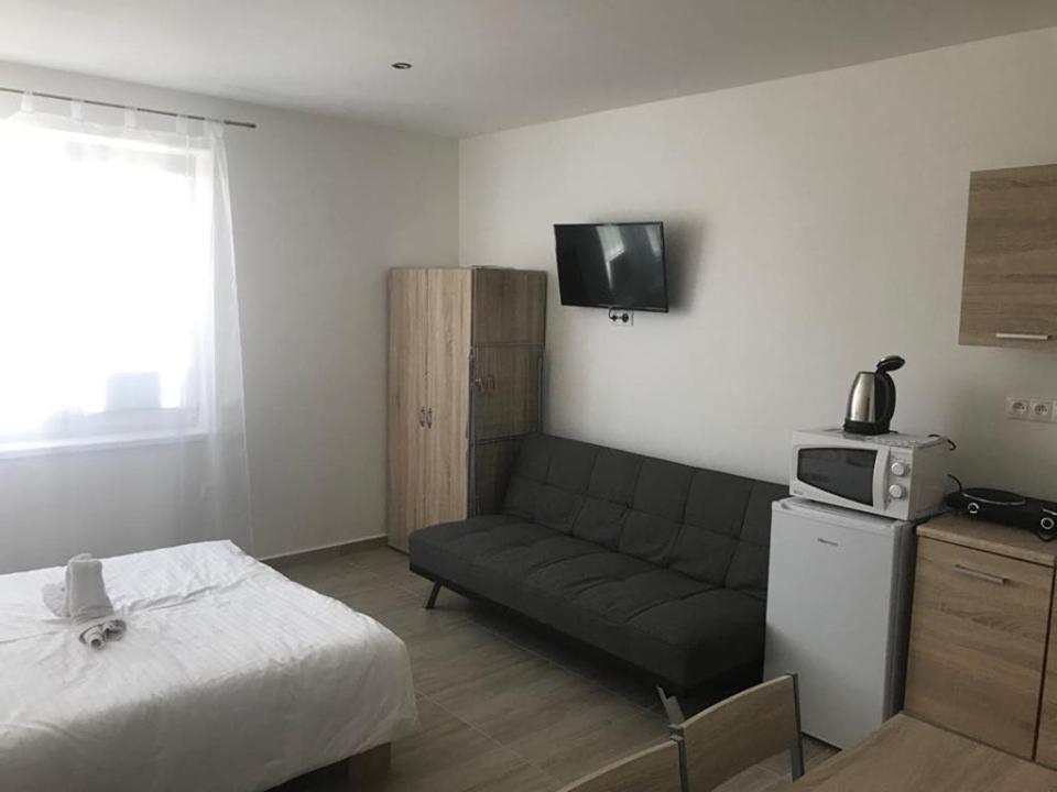 Apartmany Roland Veľký Meder Exteriör bild